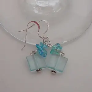 Discover a variety of methods you can apply when planning your beading designs, to help in your jewelry making ideas..